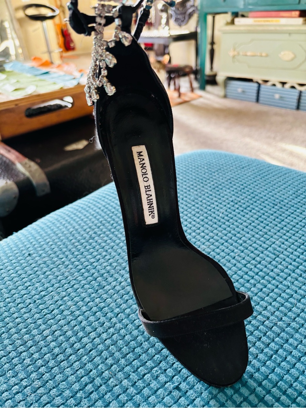 Manolo Blahnik Y2K Black Stilettos with Crystal-Drop Anklets - Picture 6 of 15